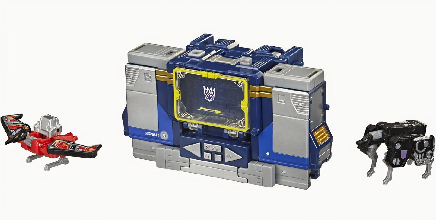 Transformers War for Cybertron Trilogy Netflix Edition Voyager Class Soundwave