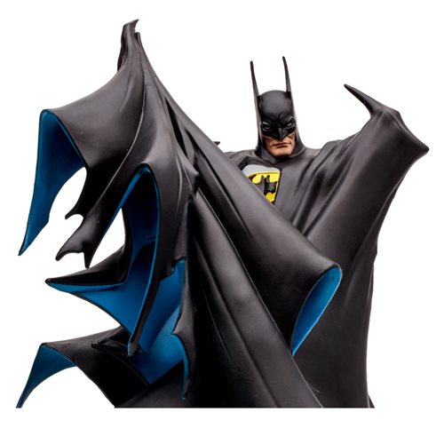 Mcfarlane Toys - DC Comics Multiverse: by Todd 12" Posed Statue - Batman